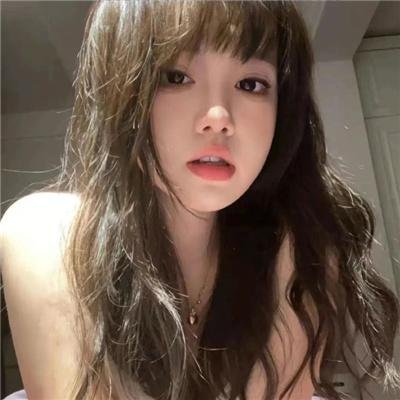 鲜花盛开的村庄
